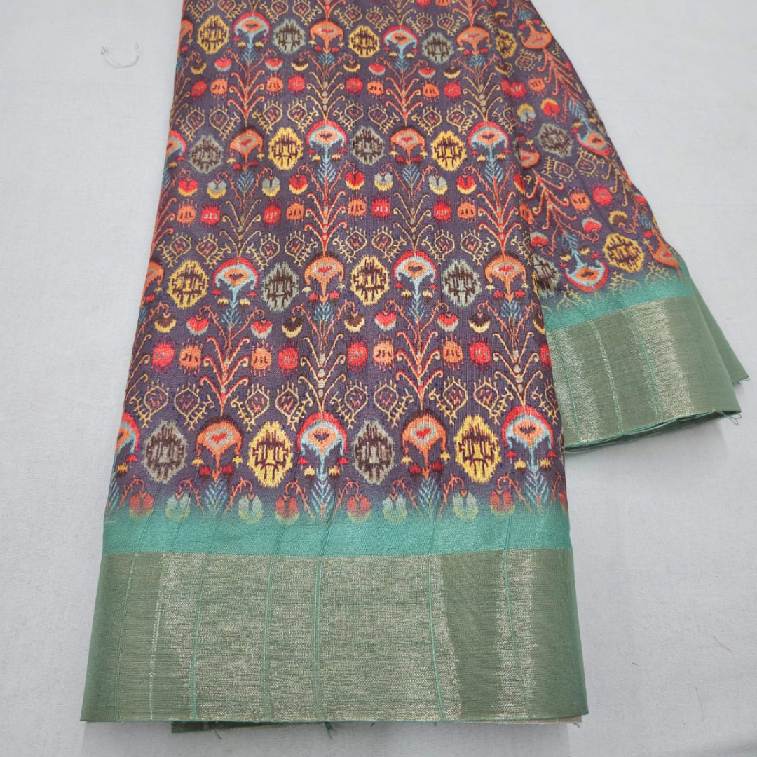 Versatile Handloom Saree with Matching Blouse - Timeless Elegance