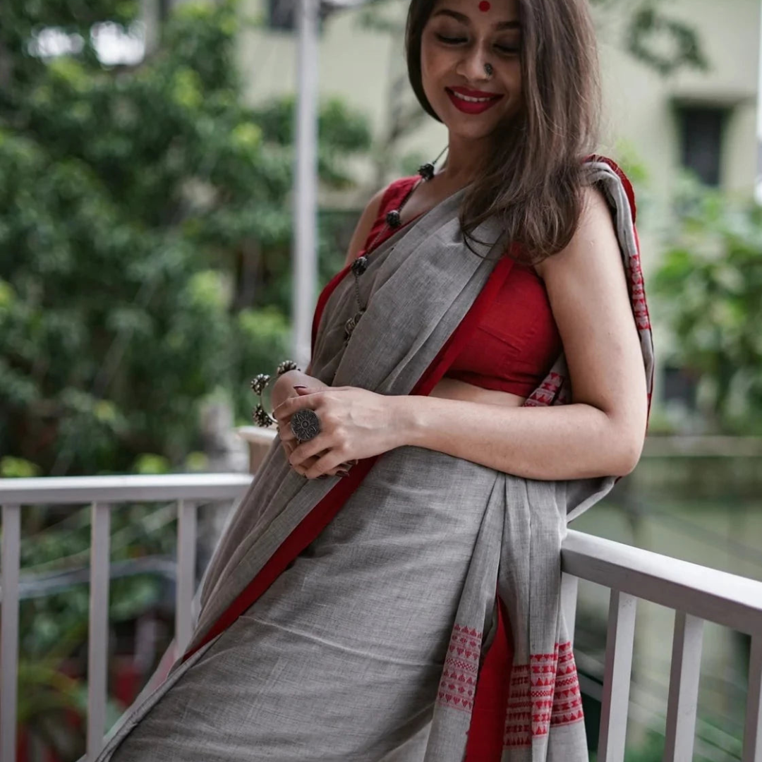 Elegant Grey and Red Digital Printed Linen Saree